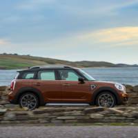 2017 MINI Countryman plug-in hybrid - Official pictures and details