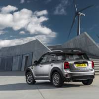 2017 MINI Countryman plug-in hybrid - Official pictures and details