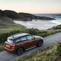 2017 MINI Countryman plug-in hybrid - Official pictures and details