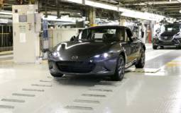 Mazda MX-5 enters production in Japan