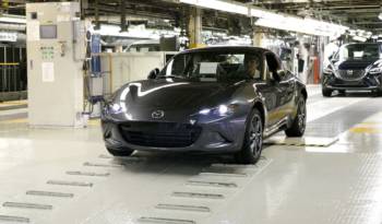 Mazda MX-5 enters production in Japan