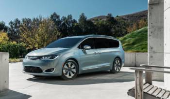 2017 Chrysler Pacifica Hybrid US prices announced