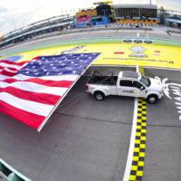 2017 Ford F-450 Super Duty sets record for towing a flag