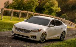 2017 Kia Cadenza US pricing announced