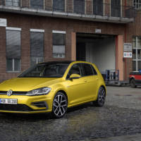 2017 Volkswagen Golf facelift is here - Official pictures and details