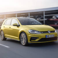 2017 Volkswagen Golf facelift is here - Official pictures and details