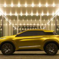 Mitsubishi eX Concept makes US debut