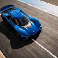 NextEV launched the NIO EP9 electric supercar. It has 1.360 horsepower