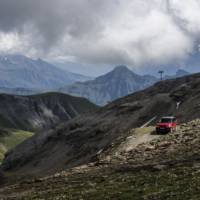 Range Rover Sport conquers the mighty Inferno downhill ski course in Murren