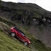 Range Rover Sport conquers the mighty Inferno downhill ski course in Murren