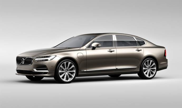 Volvo S90 updated in China and offered with Excellence version