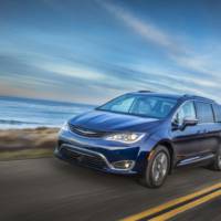 2017 Chrysler Pacifica achieves 84 mpg fuel consumption