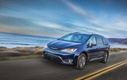 2017 Chrysler Pacifica achieves 84 mpg fuel consumption