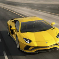 2017 Lamborghini Aventador S - Official pictures and details