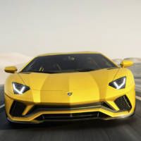 2017 Lamborghini Aventador S - Official pictures and details