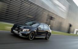 2017 Mercedes GLA WhiteArt Edition and Yellow NightEdition launched