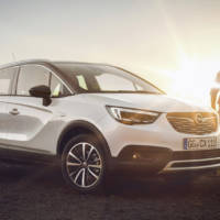 2017 Opel Crossland X - Official pictures and details