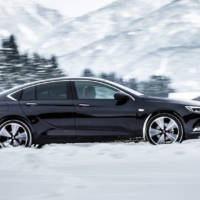 Opel Insignia Grand Sport has an intelligent AWD system