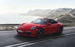 Porsche 911 GTS launched in NAIAS Detroit 2017