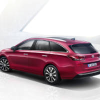 New Hyundai i30 Wagon photos and details
