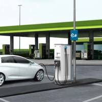 Nissan and BMW partner to offer fast charging stations in US