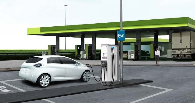 Nissan and BMW partner to offer fast charging stations in US