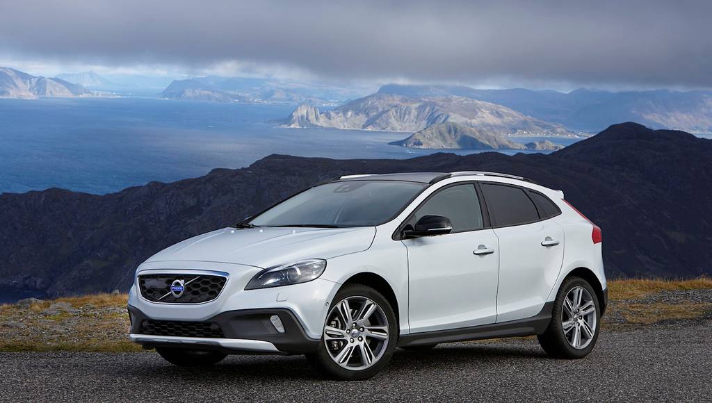 Volvo celebrates 20 years since it introduced all wheel drive CarSession