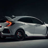 2017 Honda Civic Type R is here