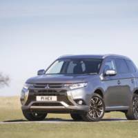 2017 Mitsubishi Outlander PHEV Juro enhanced