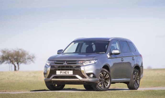 2017 Mitsubishi Outlander PHEV Juro enhanced