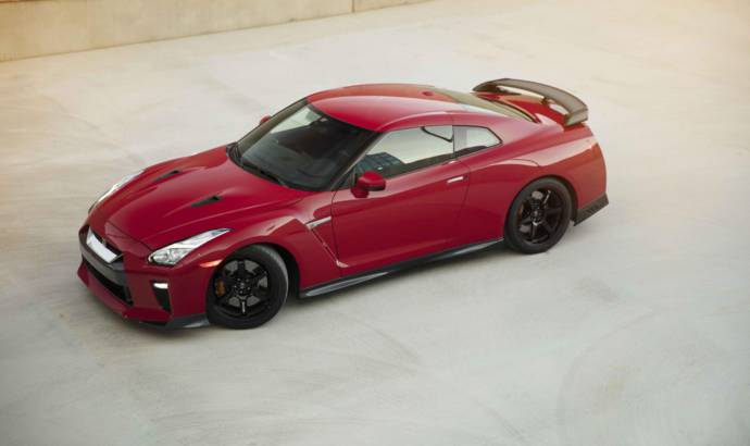 2017 Nissan GT-R Track Edition to debut in new York