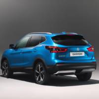 2017 Nissan Qashqai facelift unveiled