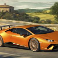 Lamboghini Huracan Performante official photos and details