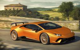 Lamboghini Huracan Performante official photos and details