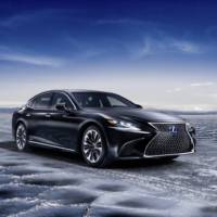 Lexus LS500h unveiled in Geneva