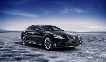 Lexus LS500h unveiled in Geneva