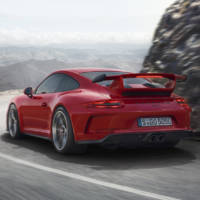 Porsche introduces the revised 911 GT3