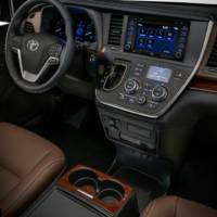 2018 Toyota Sienna - Pictures and details