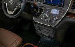 2018 Toyota Sienna - Pictures and details