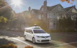 FCA Group to deliver 500 additional Chrysler Pacifica Hybrid to Waymo