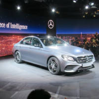 Premium sales in March - Mercedes-Benz rocks