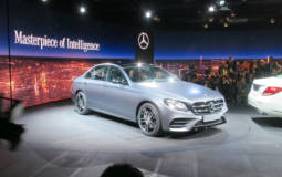 Premium sales in March - Mercedes-Benz rocks