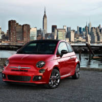 2017 Fiat 500 is now available with modern exterior packages