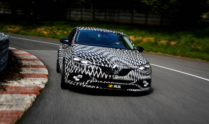 2018 Renault Megane RS will have 4 wheel steering and Cup chassis