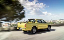 2018 Mercedes-Benz X-Class is here - Official pictures and details