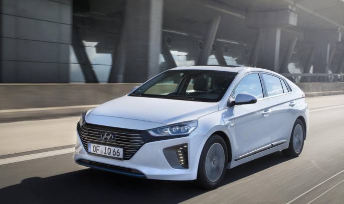 Hyundai Ioniq Plug-In Hybrid UK pricing announced
