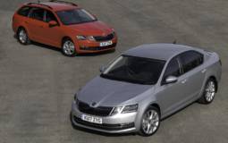 Skoda Octavia and Superb receive new petrol engines in UK