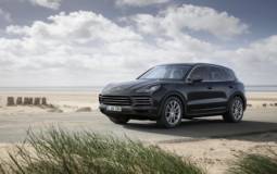2019 Porsche Cayenne official photos and details