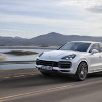 2018 Porsche Cayenne Turbo launched
