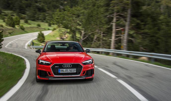 Audi RS4 Avant and RS5 Coupe are available in Carbon Edition